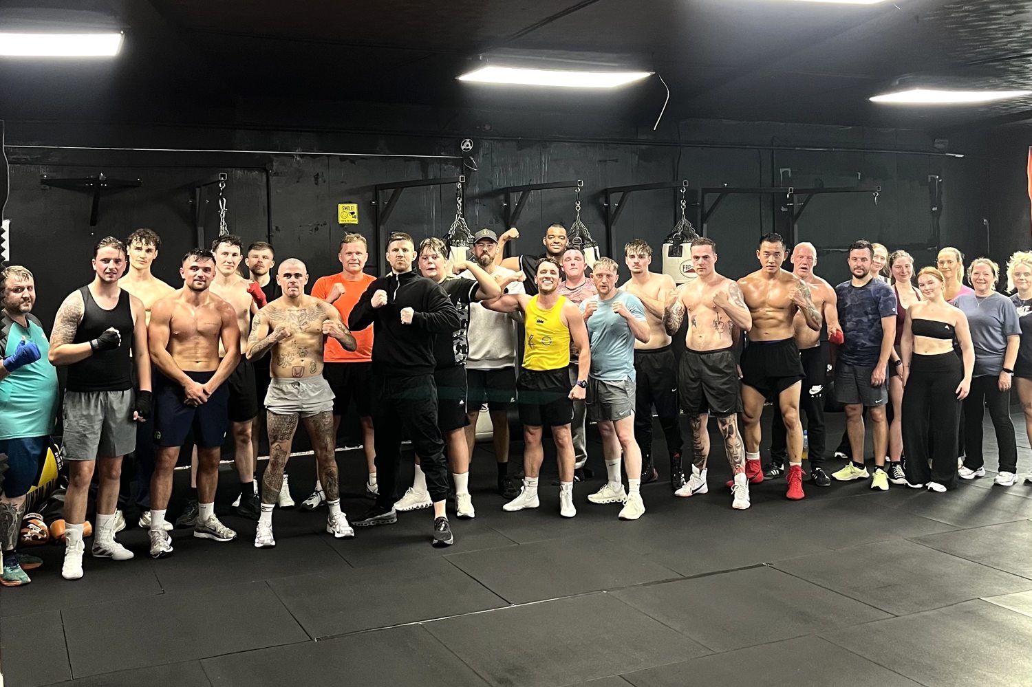 A Boxwright Academy adult class together at the gym